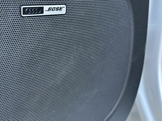 Серый Ауди А4, объемом двигателя 2.5 л и пробегом 371 тыс. км за 5800 $, фото 10 на Automoto.ua