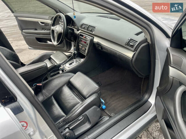 Серый Ауди А4, объемом двигателя 2.5 л и пробегом 331 тыс. км за 4400 $, фото 10 на Automoto.ua