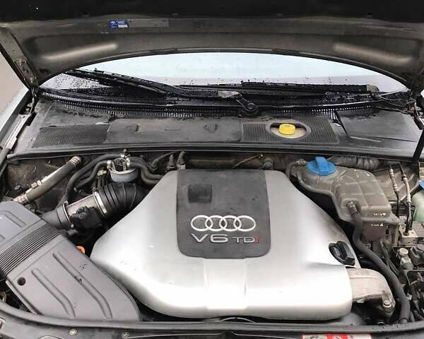 Серый Ауди А4, объемом двигателя 2.5 л и пробегом 260 тыс. км за 2450 $, фото 22 на Automoto.ua