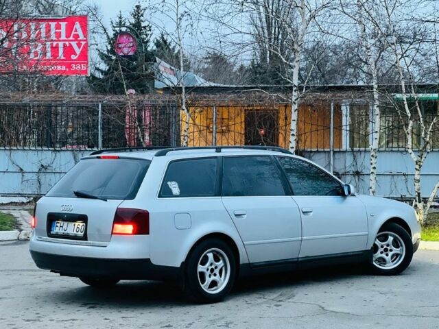 Серый Ауди А4, объемом двигателя 2.5 л и пробегом 200 тыс. км за 2350 $, фото 3 на Automoto.ua