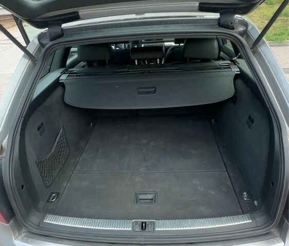 Серый Ауди А4, объемом двигателя 2.5 л и пробегом 317 тыс. км за 4500 $, фото 10 на Automoto.ua