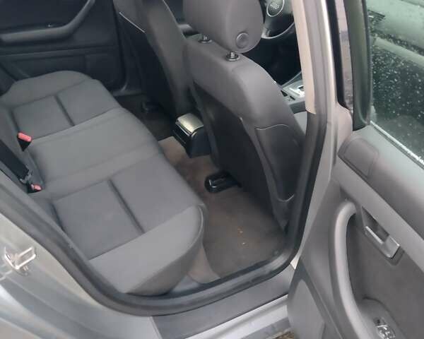 Серый Ауди А4, объемом двигателя 2.5 л и пробегом 265 тыс. км за 5400 $, фото 11 на Automoto.ua