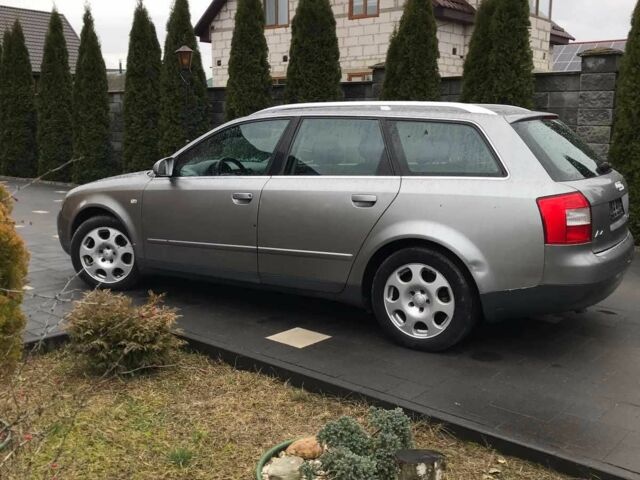 Сірий Ауді А4, об'ємом двигуна 2.5 л та пробігом 260 тис. км за 2250 $, фото 4 на Automoto.ua