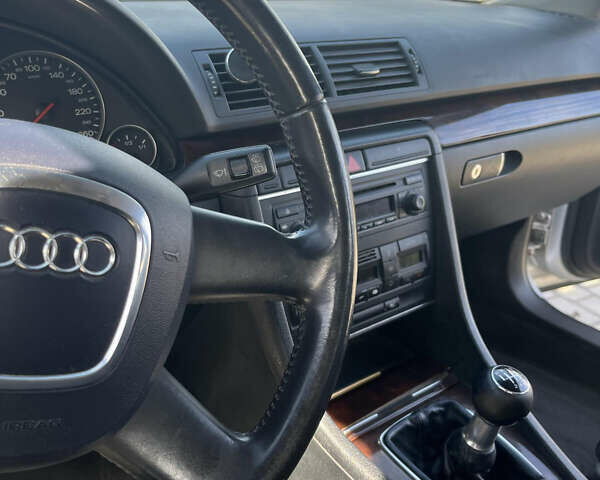 Серый Ауди А4, объемом двигателя 2.5 л и пробегом 280 тыс. км за 3500 $, фото 8 на Automoto.ua