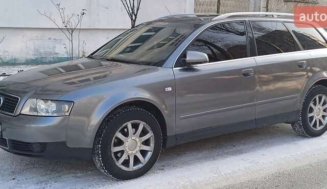 Серый Ауди А4, объемом двигателя 2 л и пробегом 390 тыс. км за 4700 $, фото 2 на Automoto.ua