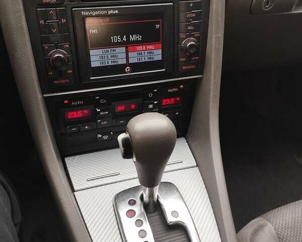 Серый Ауди А4, объемом двигателя 2.5 л и пробегом 263 тыс. км за 4600 $, фото 9 на Automoto.ua