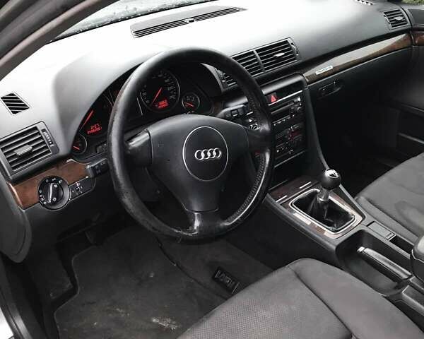 Серый Ауди А4, объемом двигателя 2.5 л и пробегом 260 тыс. км за 2450 $, фото 12 на Automoto.ua