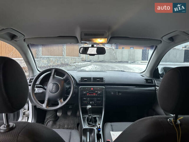 Сірий Ауді А4, об'ємом двигуна 1.6 л та пробігом 250 тис. км за 4400 $, фото 35 на Automoto.ua