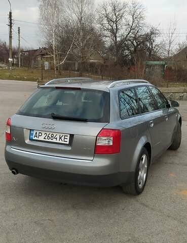 Серый Ауди А4, объемом двигателя 2 л и пробегом 245 тыс. км за 7000 $, фото 4 на Automoto.ua
