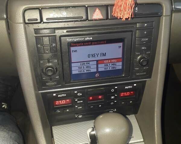 Серый Ауди А4, объемом двигателя 2.5 л и пробегом 263 тыс. км за 4600 $, фото 13 на Automoto.ua