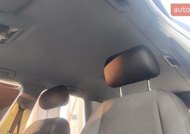 Серый Ауди А4, объемом двигателя 1.6 л и пробегом 234 тыс. км за 4450 $, фото 5 на Automoto.ua