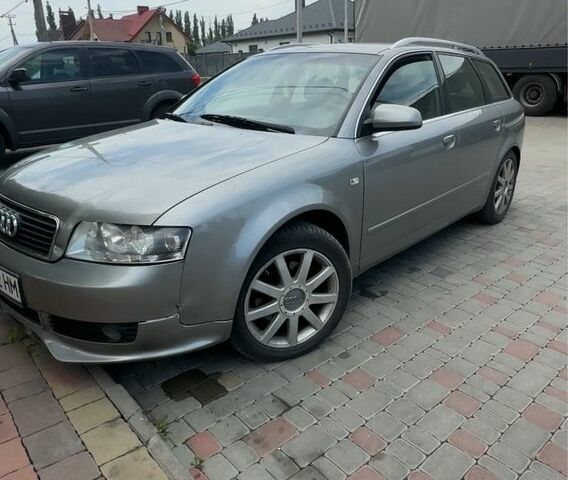 Серый Ауди А4, объемом двигателя 2.5 л и пробегом 317 тыс. км за 4500 $, фото 1 на Automoto.ua