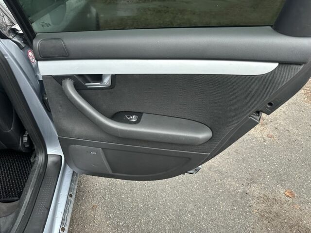 Серый Ауди А4, объемом двигателя 2.5 л и пробегом 320 тыс. км за 3700 $, фото 10 на Automoto.ua