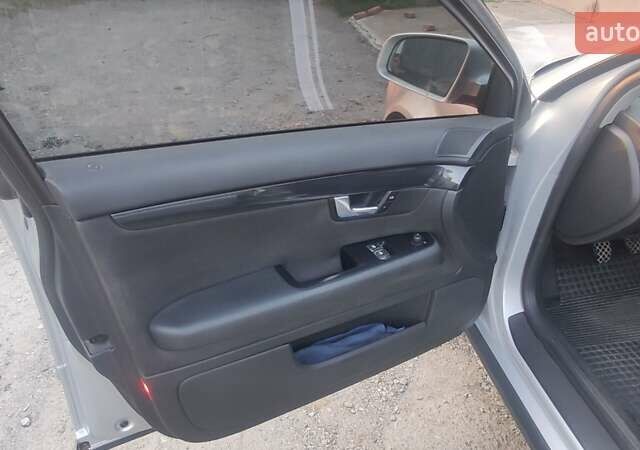 Серый Ауди А4, объемом двигателя 1.6 л и пробегом 234 тыс. км за 4450 $, фото 6 на Automoto.ua