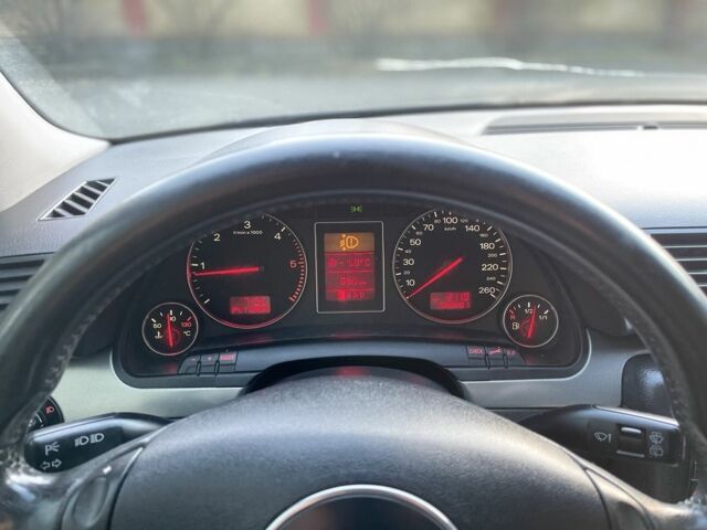 Серый Ауди А4, объемом двигателя 2.5 л и пробегом 340 тыс. км за 4500 $, фото 11 на Automoto.ua