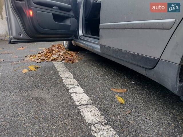 Серый Ауди А4, объемом двигателя 2.5 л и пробегом 265 тыс. км за 5400 $, фото 16 на Automoto.ua