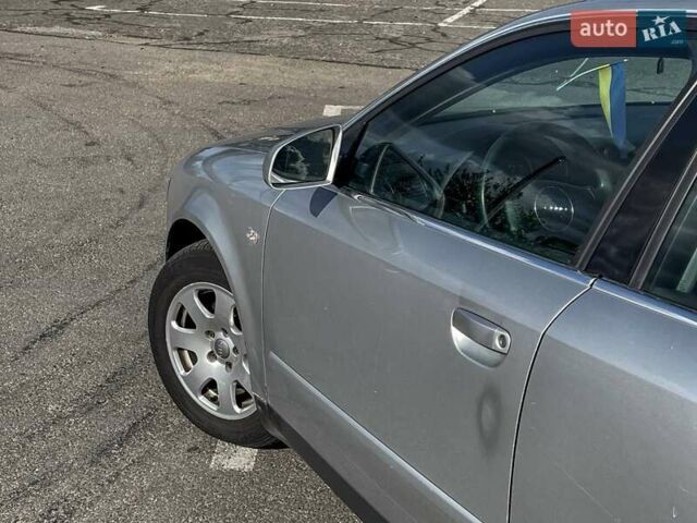 Серый Ауди А4, объемом двигателя 1.6 л и пробегом 270 тыс. км за 4500 $, фото 8 на Automoto.ua