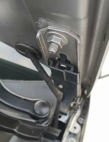 Серый Ауди А4, объемом двигателя 2 л и пробегом 245 тыс. км за 7000 $, фото 31 на Automoto.ua