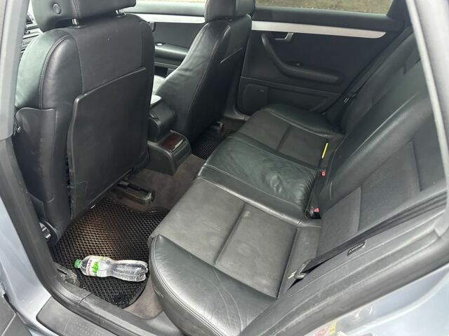 Серый Ауди А4, объемом двигателя 2.5 л и пробегом 320 тыс. км за 3700 $, фото 7 на Automoto.ua