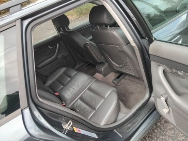 Серый Ауди А4, объемом двигателя 1.9 л и пробегом 400 тыс. км за 2800 $, фото 10 на Automoto.ua