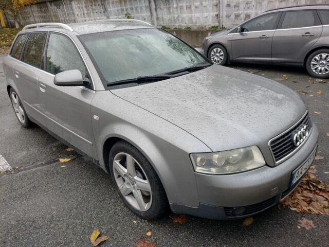 Ауді А4 2002 у Петропавлівська Борщагівка на Automoto.ua Сірий Ауді А4, об'ємом двигуна 2.5 л та пробігом 260 тис. км за 5200 $, фото 1 на Automoto.ua