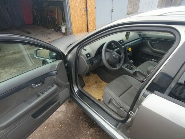 Серый Ауди А4, объемом двигателя 2.5 л и пробегом 390 тыс. км за 4376 $, фото 6 на Automoto.ua