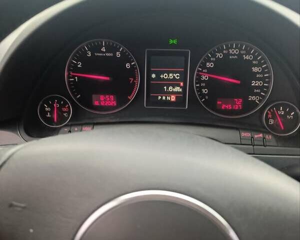 Сірий Ауді А4, об'ємом двигуна 1.8 л та пробігом 250 тис. км за 4900 $, фото 11 на Automoto.ua