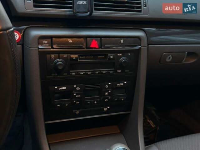 Серый Ауди А4, объемом двигателя 1.6 л и пробегом 298 тыс. км за 5000 $, фото 10 на Automoto.ua
