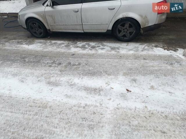 Серый Ауди А4, объемом двигателя 2.5 л и пробегом 375 тыс. км за 2400 $, фото 5 на Automoto.ua