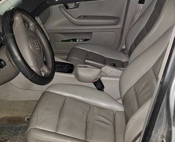 Серый Ауди А4, объемом двигателя 2.5 л и пробегом 455 тыс. км за 1600 $, фото 8 на Automoto.ua