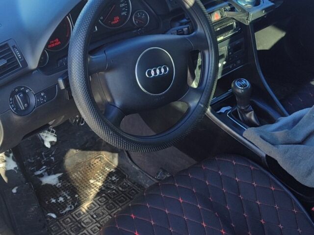 Серый Ауди А4, объемом двигателя 1.6 л и пробегом 250 тыс. км за 4900 $, фото 6 на Automoto.ua