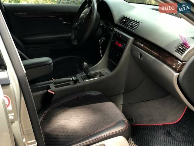 Сірий Ауді А4, об'ємом двигуна 2 л та пробігом 234 тис. км за 5300 $, фото 8 на Automoto.ua