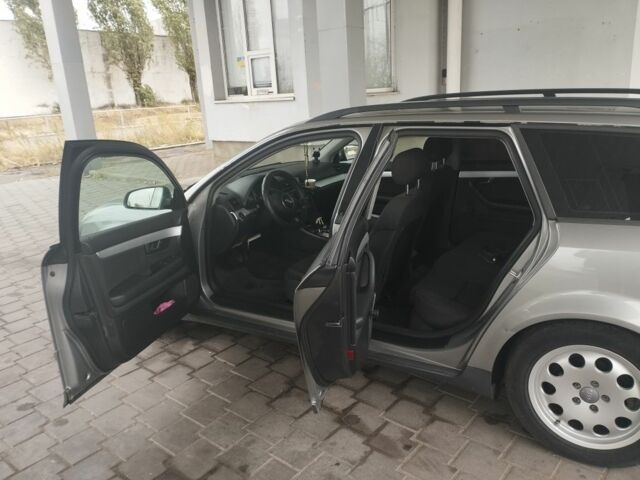 Сірий Ауді А4, об'ємом двигуна 1.8 л та пробігом 320 тис. км за 5000 $, фото 6 на Automoto.ua