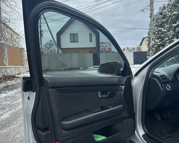 Сірий Ауді А4, об'ємом двигуна 1.6 л та пробігом 250 тис. км за 4400 $, фото 33 на Automoto.ua