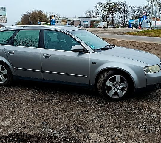 Сірий Ауді А4, об'ємом двигуна 2 л та пробігом 292 тис. км за 6500 $, фото 10 на Automoto.ua