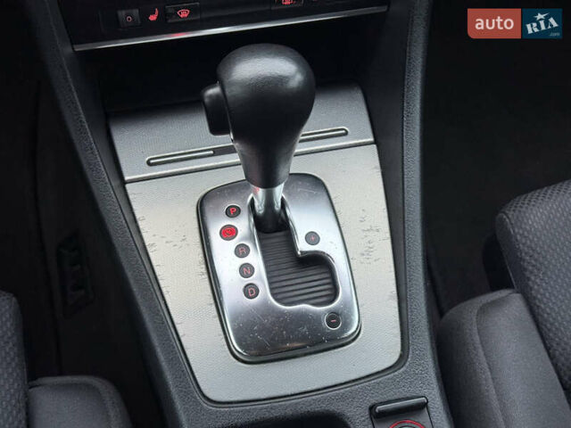 Сірий Ауді А4, об'ємом двигуна 1.8 л та пробігом 211 тис. км за 5850 $, фото 44 на Automoto.ua