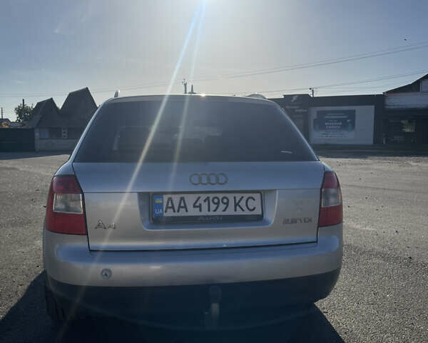 Серый Ауди А4, объемом двигателя 2.5 л и пробегом 368 тыс. км за 5500 $, фото 7 на Automoto.ua