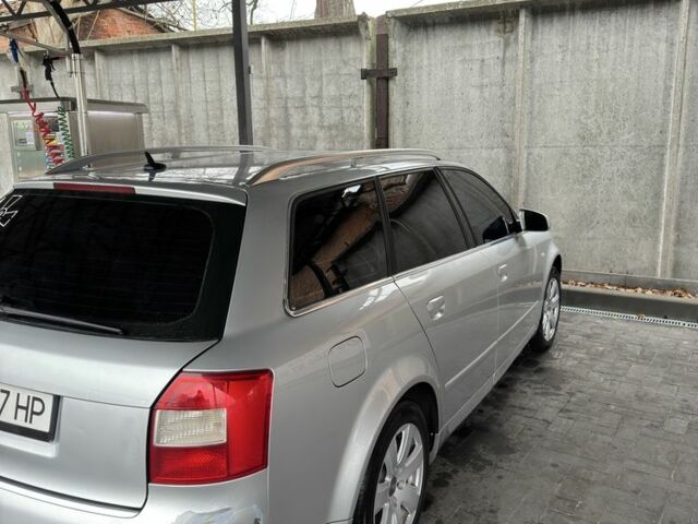 Серый Ауди А4, объемом двигателя 2 л и пробегом 290 тыс. км за 6000 $, фото 2 на Automoto.ua