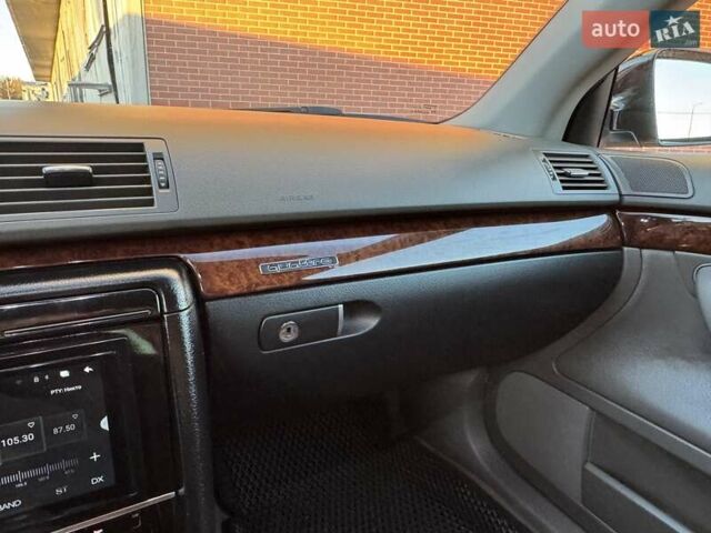 Серый Ауди А4, объемом двигателя 2.5 л и пробегом 234 тыс. км за 5100 $, фото 45 на Automoto.ua