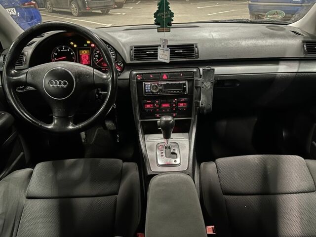 Сірий Ауді А4, об'ємом двигуна 2.4 л та пробігом 256 тис. км за 2800 $, фото 3 на Automoto.ua