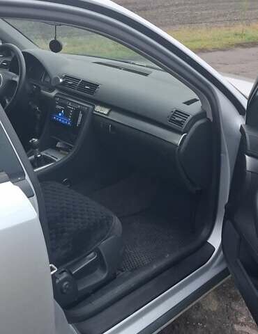 Сірий Ауді А4, об'ємом двигуна 1.98 л та пробігом 316 тис. км за 4000 $, фото 6 на Automoto.ua