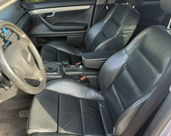 Серый Ауди А4, объемом двигателя 1.78 л и пробегом 300 тыс. км за 4000 $, фото 13 на Automoto.ua