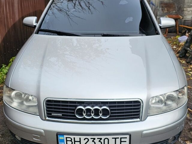 Серый Ауди А4, объемом двигателя 2.5 л и пробегом 260 тыс. км за 6000 $, фото 1 на Automoto.ua