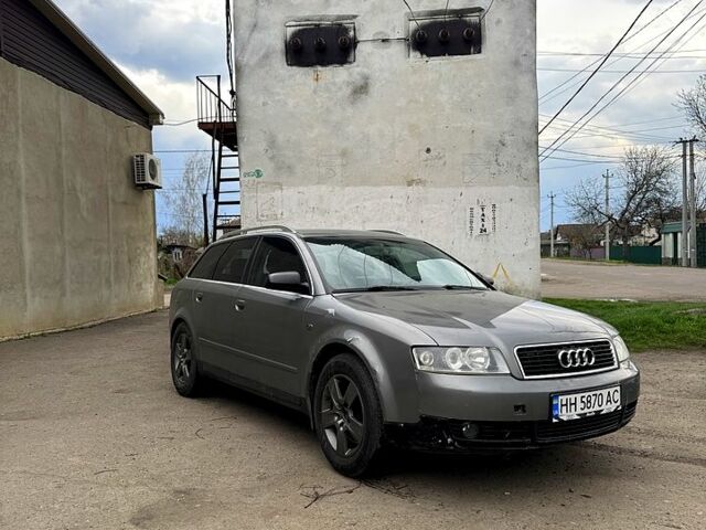 Сірий Ауді А4, об'ємом двигуна 2.5 л та пробігом 280 тис. км за 3300 $, фото 2 на Automoto.ua