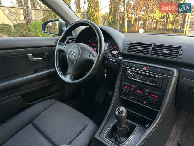 Сірий Ауді А4, об'ємом двигуна 1.6 л та пробігом 218 тис. км за 5350 $, фото 33 на Automoto.ua