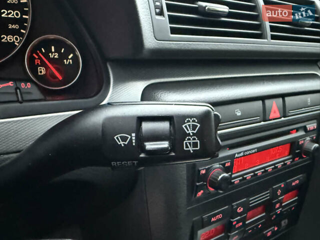 Сірий Ауді А4, об'ємом двигуна 1.8 л та пробігом 211 тис. км за 5900 $, фото 41 на Automoto.ua