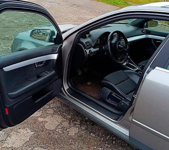 Сірий Ауді А4, об'ємом двигуна 2 л та пробігом 292 тис. км за 6500 $, фото 11 на Automoto.ua