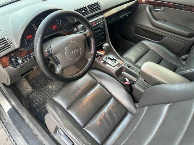 Сірий Ауді А4, об'ємом двигуна 0 л та пробігом 357 тис. км за 2528 $, фото 5 на Automoto.ua