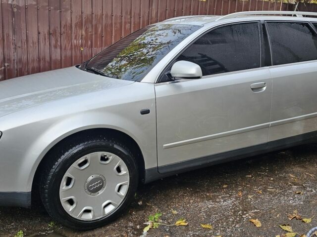 Серый Ауди А4, объемом двигателя 2.5 л и пробегом 260 тыс. км за 6000 $, фото 2 на Automoto.ua