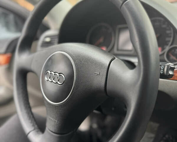 Серый Ауди А4, объемом двигателя 1.9 л и пробегом 407 тыс. км за 5000 $, фото 40 на Automoto.ua